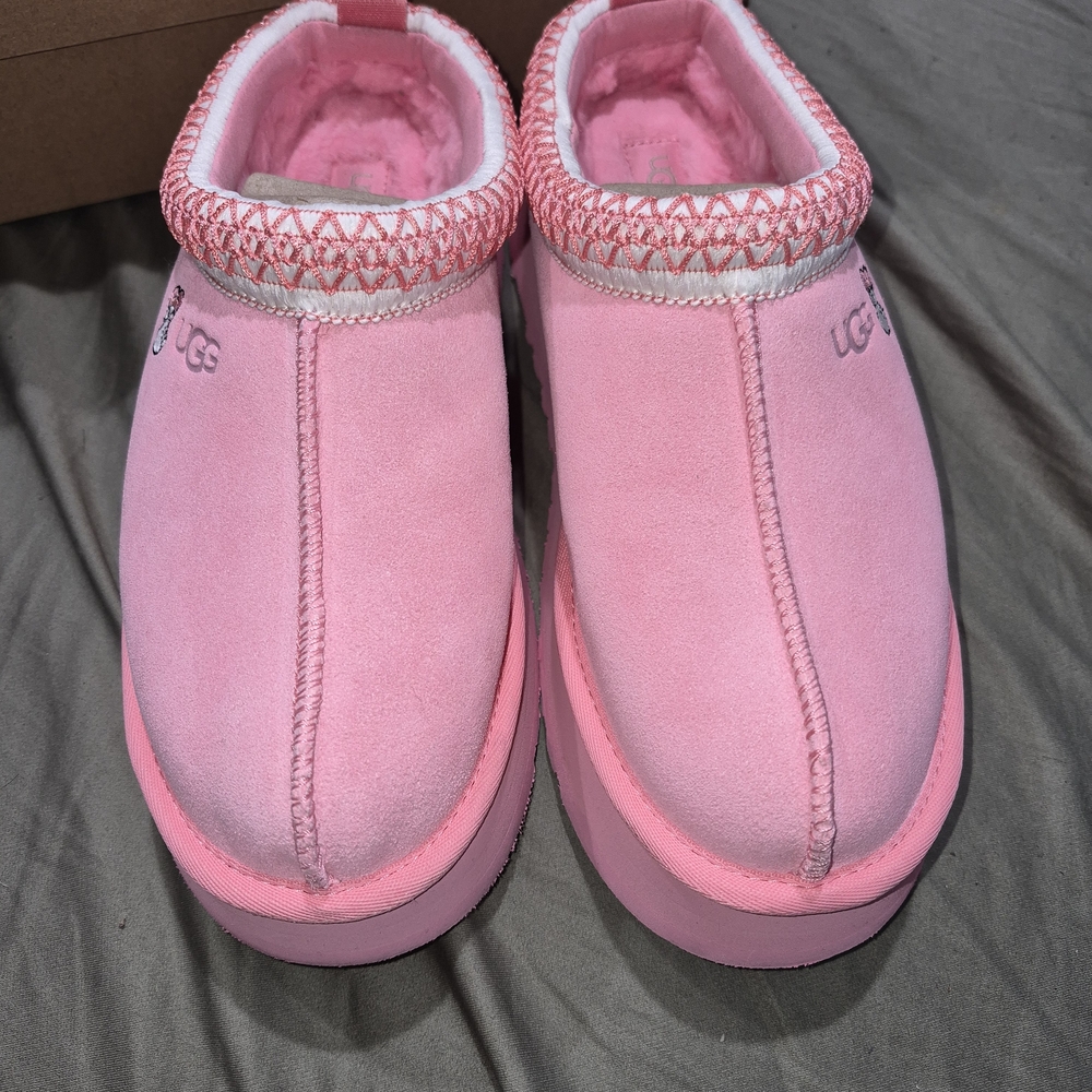 UGG Pink 25 Love